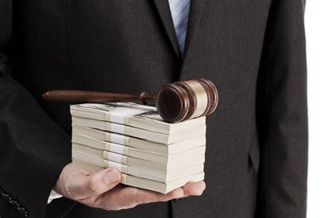 Court attorney vi 121 126,657 121 126,657 121 149,425 The Highest Paying Legal Jobs