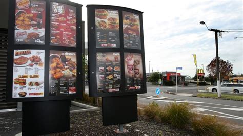 They want these symbols to stick in your mind, but. Signs you're at a bad fast food restaurant