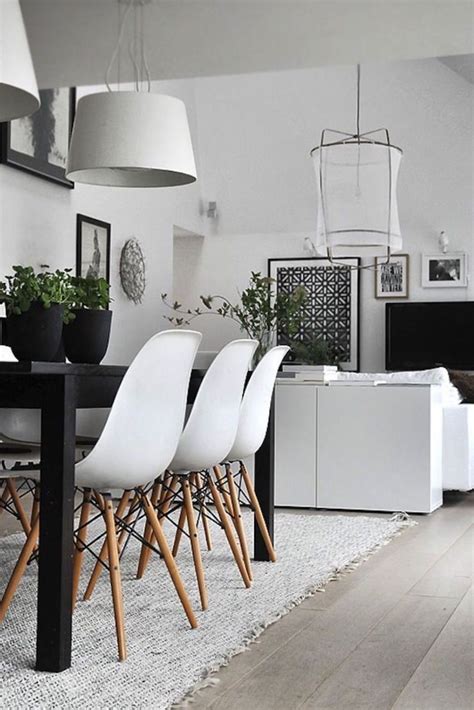 10 Modern Black And White Dining Room Sets That Will