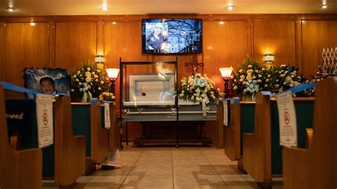 Coronavirus Overwhelms Texas Funeral Homes The New York Times