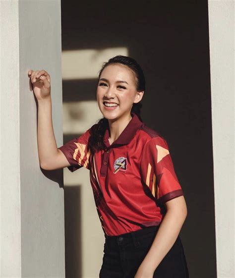 อร (พัศชนันท์ เจียจิรโชติ) orn the way tin ten ไข่เค็ม x bnk48: ชมความดีงามของเชียร์ลีดเดอร์ ในเสื้อเชียร์งานบอลประเพณี ...