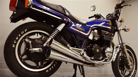 Just showing you my 1984 honda 650 nighthawk. One-Owner 1982 CB650SC Nighthawk - Sold - YouTube