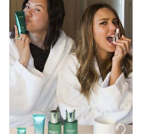 Jessica Alba Skin Care Makeup And Diet Secrets 2022 Fabbon