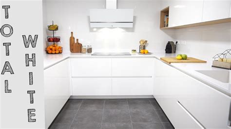 Placas en oferta las placas de gas, el secreto de los grandes las encimeras y placas de gas son una buena elección, siendo uno de los tipos de cocina predilectas de. Cocina Blanca En Forma De U Y Encimera Silestone - Casas Top