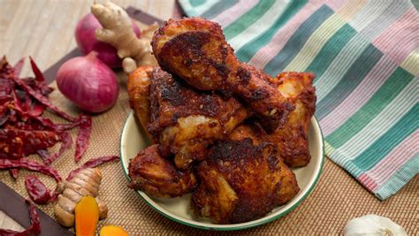 Ayam goreng kunyit mudah dimasak sedap dimakan. Resepi Ayam Goreng Kunyit Ringkas & Rangup