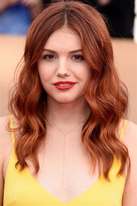 Kamu bisa membuatnya dengan cara memadukan rambut ombre biru navy dengan hijau. Semir Rambut Orange