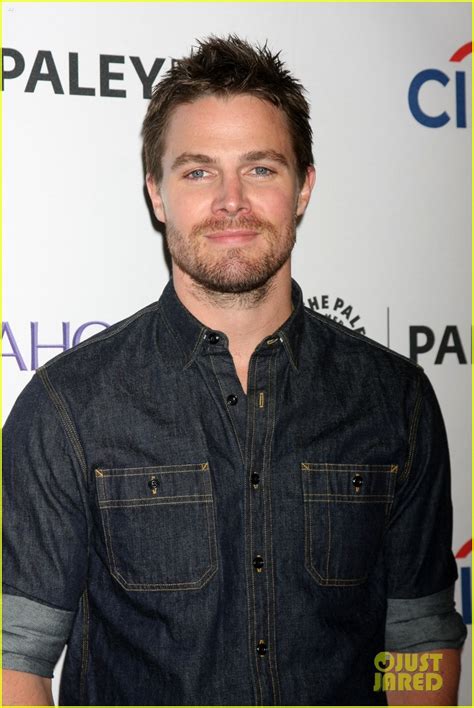 Stephen Amell And Katie Cassidy Bring Arrow To Paleyfestla Photo