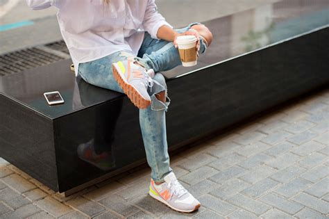 Maybe you would like to learn more about one of these? Tak Hanya untuk Berlari, Ini 10 Rekomendasi Sepatu New ...