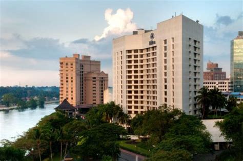 De woning beschikt over een wasserij, een stomerij en strijkservice ter plaatse voor alle hotelgasten. Hilton Kuching (Sarawak) - Hotel Reviews - TripAdvisor