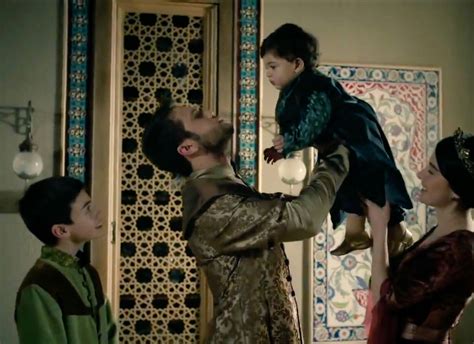 İynemli bige önal ile evlilik sürecine '2020'ye paris'te girdik. Sehzade Bayazid (Aras Bulut Iynemli) ♥ with his children ...