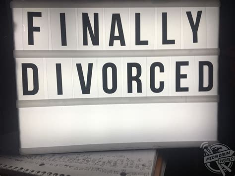 Woman Celebrates Her Divorce By Throwing A Luxury Divorce Party