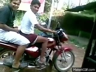 Download these best ever collections of funny whatsapp status video and whenever you need some funny whatsapp status videos to make funny whatsapp story or funny status update these funny statuses. Whatsapp funny video 175 @whatsapp #whatsapp on Make a GIF