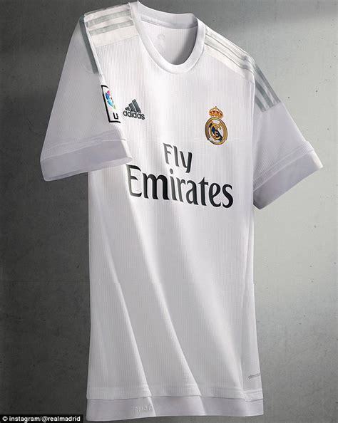 (@realmadrid) adlı kişinin en son tweetleri. REAL MADRID YAZINDUA JEZI MPYA ZA MSIMU UJAO NA HUU NDIO ...