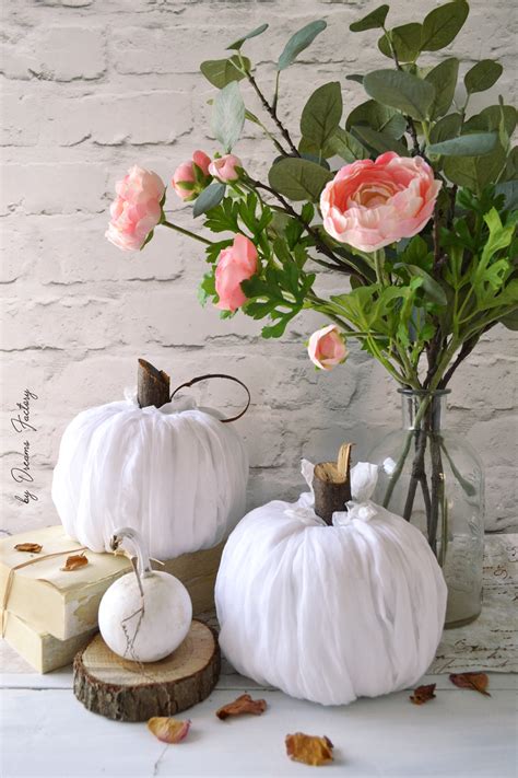 This channel is about sewing and for the love of sewing! DIY No-sew fabric pumpkins | Ready in 5 minutes!