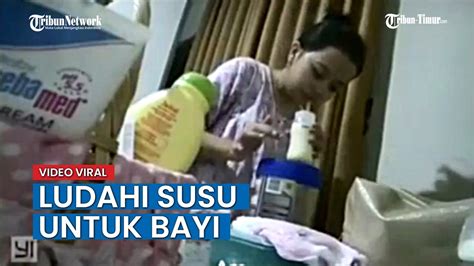 Explore tweets of hot tik tok @hottiktokers on twitter. VIRAL Video Pembantu Ludahi Botol saat Bikinkan Susu ...