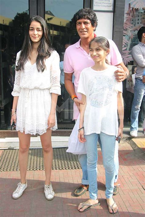 While the pandey family is all saddened by snehata's demise, ananya pandey is getting teary eyes remembering her dadi as she was very close to her. Ananya Panday heads out for a brunch with her family ...
