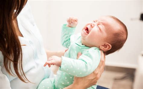 Bayi Muntah Cari Tahu Penyebab Dan Tips Mencegahnya