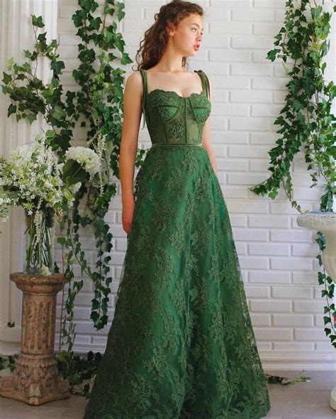 Details Green Color Flowery Lace And Net Fabric A Line Shape