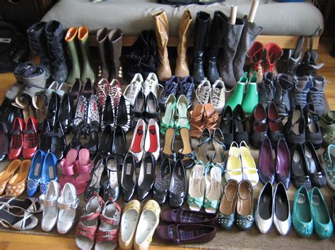 Wondering what type of shoes you should be wearing? Consolidating Chaos: Time To Go Shopping?