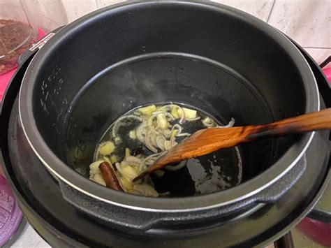 Sup ekor sup tulang rusuk guna pressure cooker bosch pressurecooker mudah. Nasi Beryani Daging Timbus guna Ewant Pressure Cooker
