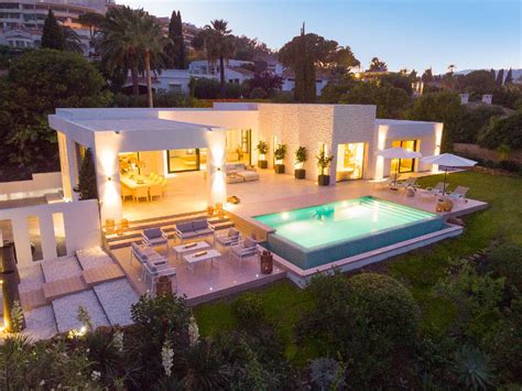 One Of A Kind Villa In Las Brisas Nueva Andalucia Realista Luxury