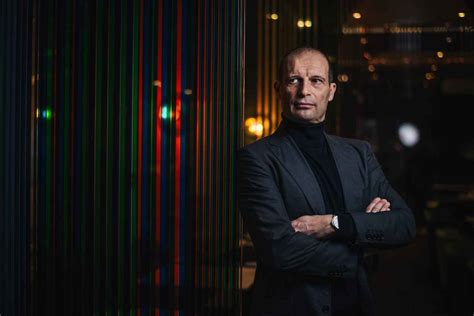 Quant'è vero che adesso si ritrovano, tra panchina e uffici, l'ex stato maggiore della detestata juventus. Calciomercato, ecco Allegri | L'annuncio sul futuro dell ...