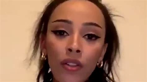 Watch Doja Cat Apologises To Her Fans On Instagram Live While A