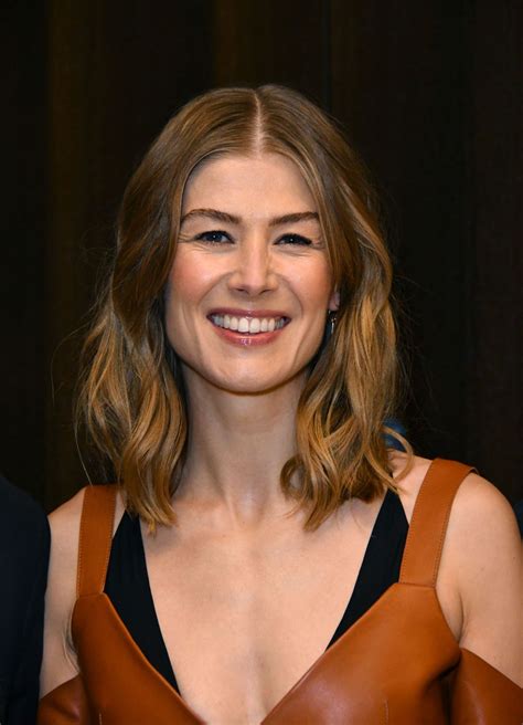 206,434 likes · 719 talking about this. ROSAMUND PIKE at A Private War Screening in London 12/12/2018 - HawtCelebs