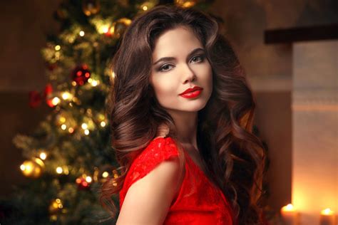 How To Look Your Very Best This Holiday Season Long Hair Styles Hair Styles Long Healthy Hair