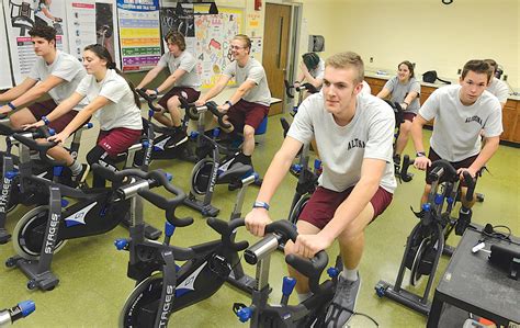 Physical education gets a workout | News, Sports, Jobs - Altoona Mirror