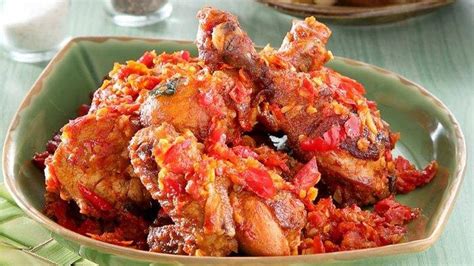 Namun tentu saja mempunyai cita rasa yang berbeda. Resep Ayam Rica-rica, Bahan dan Cara Membuat Ayam Rica-rica - Tribun Lampung