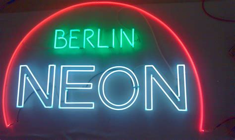 Über Uns Neon Schrift Neon Leuchtschrift