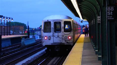 Mta New York City Subway Lefferts Blvd Bound R46 A Train 88th