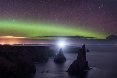 Where To See The Northern Lights In Scotland Cottages And Castles