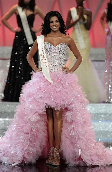 Venezuela S Ivian Sarcos Miss World Pics Sexyblogger