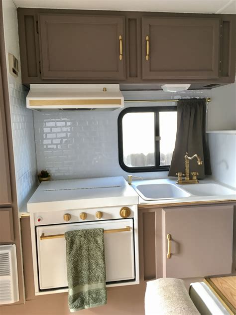 Nov 09, 2020 · grand design has really nailed the cabinet design on this trailer with a hanging cabinet, a smaller and a larger drawer on either side of the bed. Incredible Camper Curtain Ideas | Camper trailer remodel, Remodeled campers, Camper interior