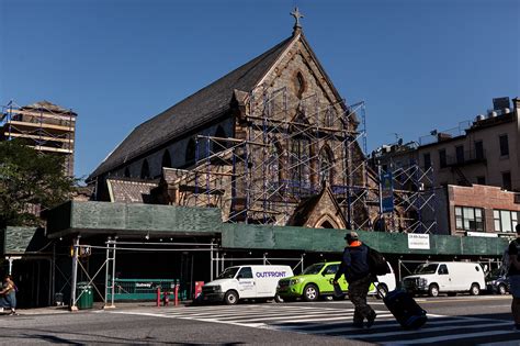At This Brooklyn Church Everything Must Go The New York Times