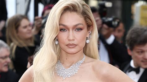 The Rumor Gigi Hadid Accidentally Started About Rihannas First Pregnancy