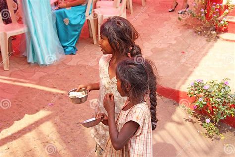 India Goa January 28 2018 Poor Children Ask Money From Passers By