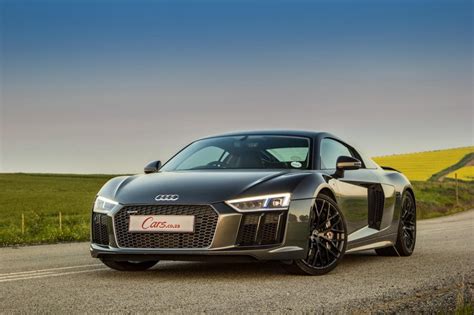 Audi R8 V10 Plus 2016 Review