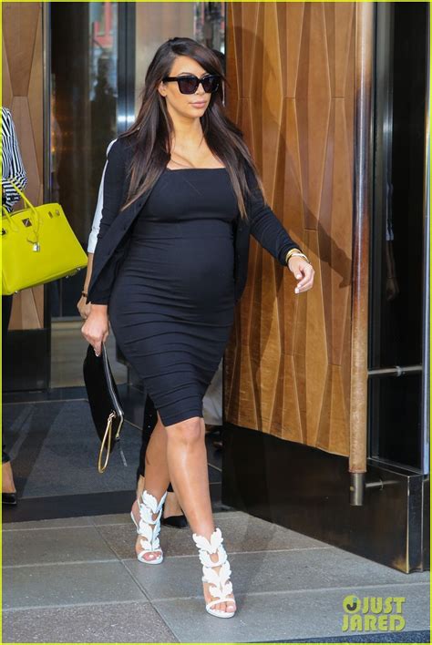 Kim Kardashian Pregnant Baby Bumpin In The Big Apple Photo 2855714