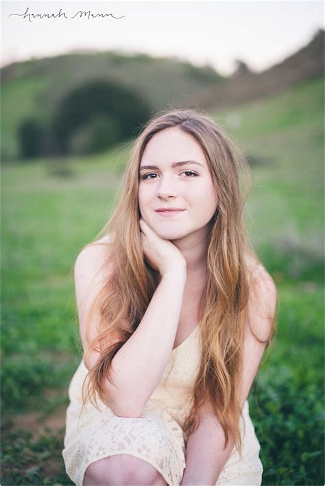 Find over 100+ of the best free photography pose images. The Ultimate Girls Senior Photography Posing Guide