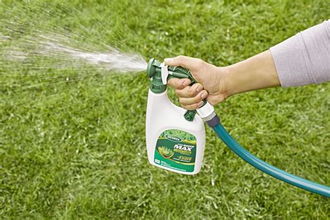 Each granule is 100% nutrition, so your lawn gets all food and no filler. Scotts® Liquid Green Max™ Lawn Food | Scotts®