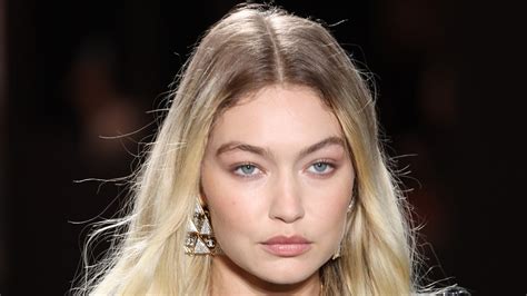 If You Showered Then Went Right To Bed You D Look Just Like Gigi Hadid At Miu Miu See Photo