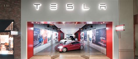 Tesla Setting Path For Automakers To Sell Without Dealers In Virginia