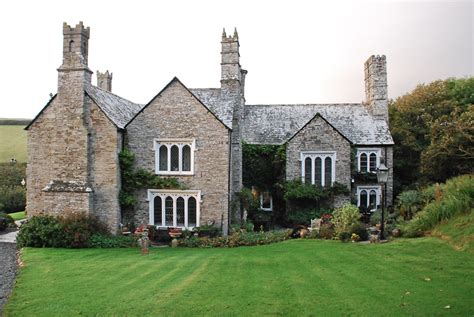 London properties for sale at the best prices. vicarage - Liberal Dictionary