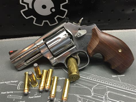 Sandw 686 With Ahrends Grips Hand Guns Revolver