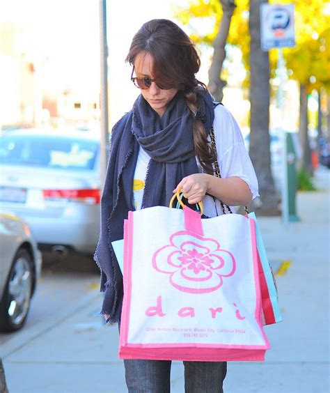 Jennifer Love Hewitt Shopping In Studio City Hawtcelebs
