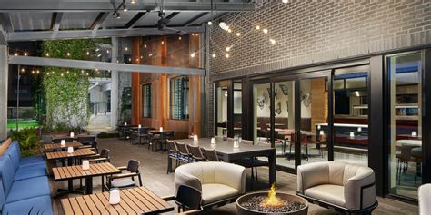 R&R Restaurant in Tallahassee, FL | Hotel Indigo