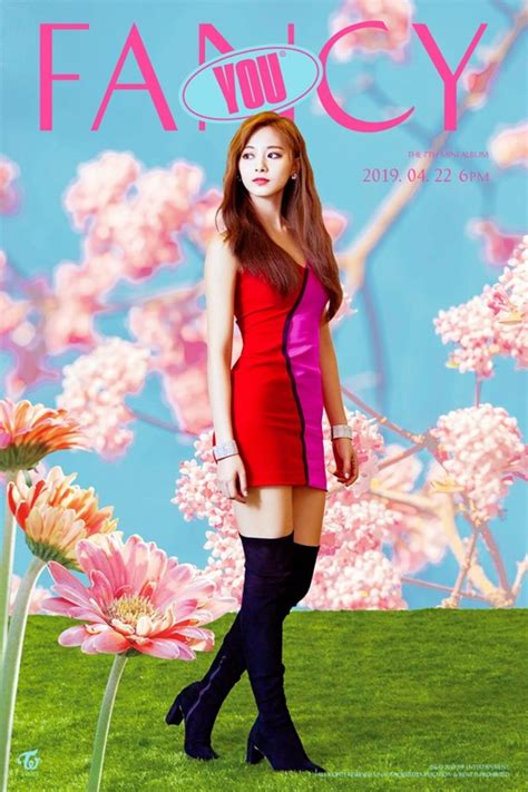 jeongyeon nuga meonjeo johahamyeon eottae. TWICE - "Fancy"のMV公開 - デバク